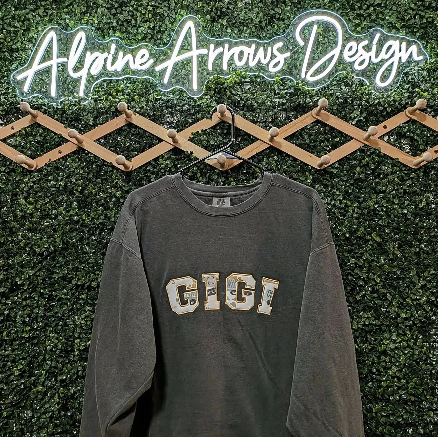 Custom applique embroidered crewneck sweatshirt